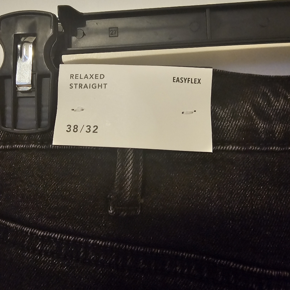 American Eagle Easyflex Relaxed Straight Jeans - Picture 2 of 3
